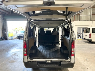 2015 Toyota Hiace =4X4= 