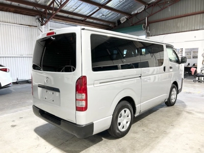 2015 Toyota Hiace =4X4= 