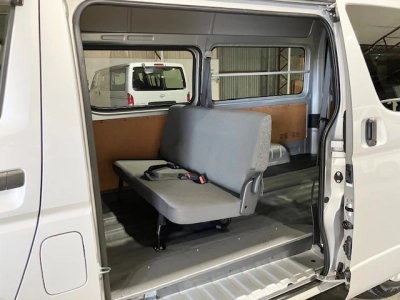 2016 TOYOTA HIACE LWB **LAST HIGHROOF** WAS $38,995 NOW$34,995