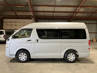 2016 TOYOTA HIACE LWB **LAST HIGHROOF** WAS $38,995 NOW$34,995