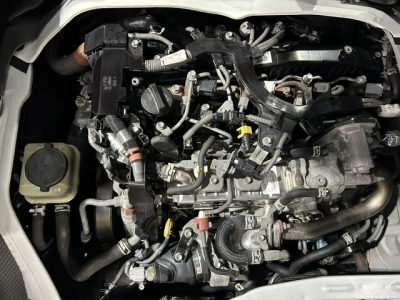 2020 =4X4= FACELIFT Model Toyota Hiace 6 Seater **MID YEAR SUPER SALE** 