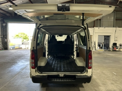 2020 =4X4= FACELIFT Model Toyota Hiace 6 Seater **MID YEAR SUPER SALE** 