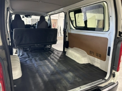 2020 =4X4= FACELIFT Model Toyota Hiace 6 Seater **MID YEAR SUPER SALE** 