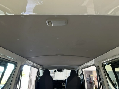 2020 =4X4= FACELIFT Model Toyota Hiace 6 Seater **MID YEAR SUPER SALE** 