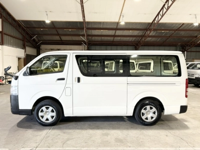 2020 =4X4= FACELIFT Model Toyota Hiace 6 Seater **MID YEAR SUPER SALE** 