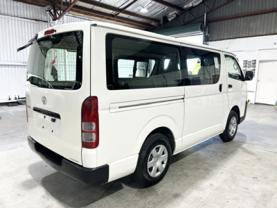 2020 =4X4= FACELIFT Model Toyota Hiace 6 Seater **MID YEAR SUPER SALE** 