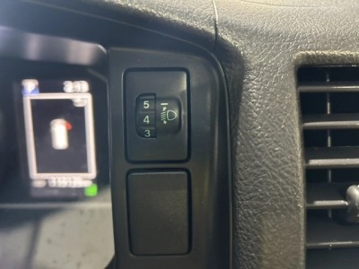 2020 =4X4= FACELIFT Model Toyota Hiace 6 Seater **MID YEAR SUPER SALE** 