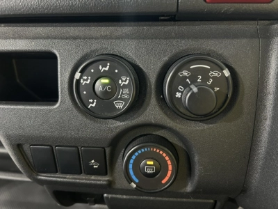 2019 Toyota Hiace =4x4= TIMBER FLOOR $1000 DISCOUNTED for Fuel