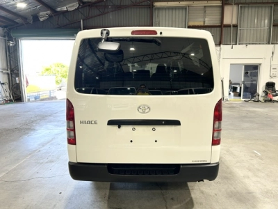 2019 Toyota Hiace =4x4= TIMBER FLOOR $1000 DISCOUNTED for Fuel