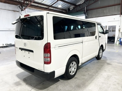 2019 Toyota Hiace =4x4= TIMBER FLOOR $1000 DISCOUNTED for Fuel