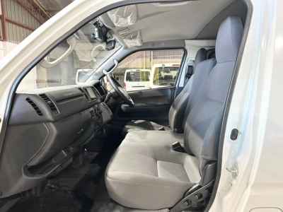 2019 Toyota Hiace =4x4= TIMBER FLOOR $1000 DISCOUNTED for Fuel