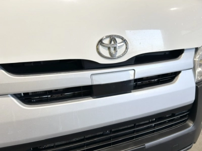2019 Toyota Hiace =4x4= TIMBER FLOOR $1000 DISCOUNTED for Fuel