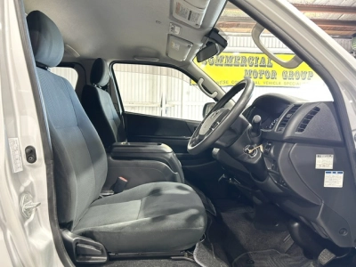 2018 Toyota Hiace = 4X4 = SUPER GL ** FULL OPTIONS **
