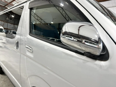 2018 Toyota Hiace = 4X4 = SUPER GL ** FULL OPTIONS **