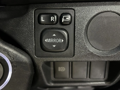 2018 Toyota Hiace = 4X4 = SUPER GL ** FULL OPTIONS **