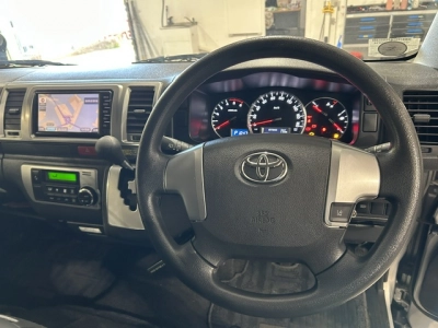 2018 Toyota Hiace = 4X4 = SUPER GL ** FULL OPTIONS **