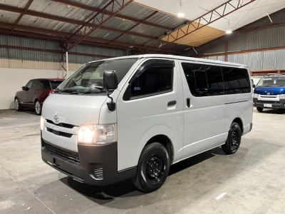 2018 TOYOTA 