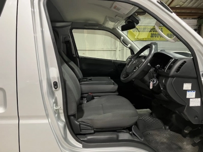 2018 TOYOTA HIACE 2.8L DIESEL TURBO **WAS $33,995 NOW $31,495