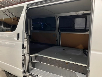 2018 TOYOTA HIACE 2.8L DIESEL TURBO **WAS $33,995 NOW $31,495
