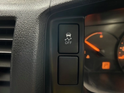 2018 Toyota Hiace LWB +++ $4300 Reduced +++ 3 / 6 / 9 SEATERS