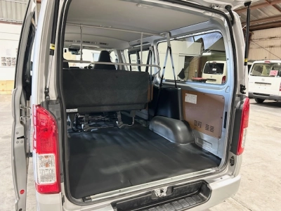2020 Toyota Hiace **GL PACKAGE** $4000 REDUCED $$ REMOVABLE SEATS