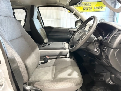 2020 Toyota Hiace **GL PACKAGE** $4000 REDUCED $$ REMOVABLE SEATS
