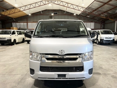 2020 Toyota Hiace **GL PACKAGE** $4000 REDUCED $$ REMOVABLE SEATS