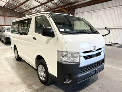 2021 Toyota Hiace Facelift Model =4X4= 6 Seater - Parking Sensors
