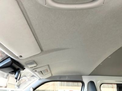 2021 Toyota Hiace Facelift Model =4X4= 6 Seater - Parking Sensors 