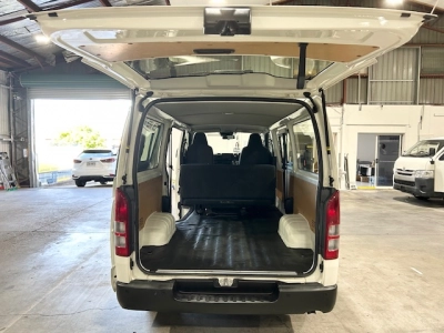 2021 Toyota Hiace Facelift Model =4X4= 6 Seater - Parking Sensors 
