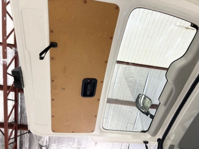 2021 Toyota Hiace Facelift Model =4X4= 6 Seater - Parking Sensors 