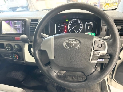 2021 Toyota Hiace Facelift Model =4X4= 6 Seater - Parking Sensors 