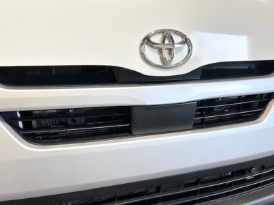 2021 Toyota Hiace Facelift Model =4X4= 6 Seater - Parking Sensors 