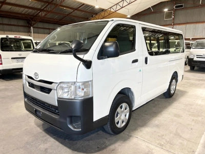 2021 Toyota Hiace Facelift Model =4X4= 6 Seater - Parking Sensors 