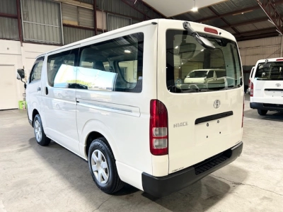 2015 Toyota Hiace 4X4_ 3L Diesel_ 4WD LOW KMS_ $500 DISCOUNTED FOR FUEL (1 WEEK ONLY)