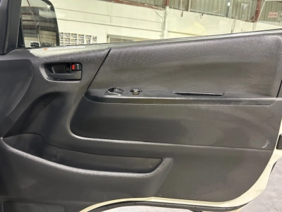 2015 Toyota Hiace 4X4_ 3L Diesel_ 4WD_ $1000 REDUCED for Fuel