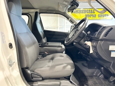 2020 Toyota Hiace FACELIFT MODEL 6 Seaters *4x4*