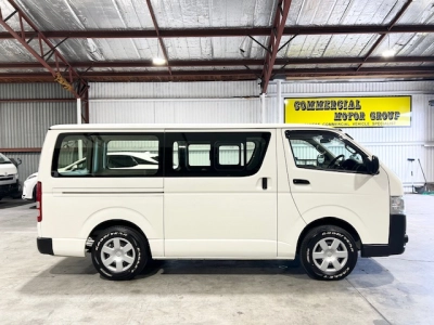 2020 Toyota Hiace FACELIFT MODEL 6 Seaters *4x4*