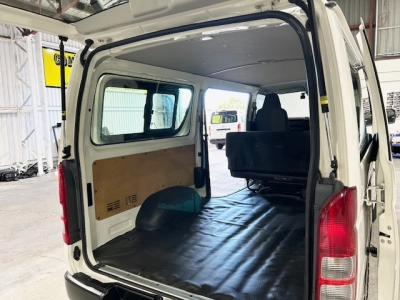 2018 Toyota Hiace = 6 Seaters = ONLY 89kms!!