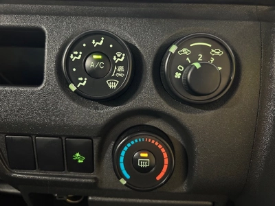 2020 Toyota Hiace FACELIFT MODEL 6 Seaters *4x4*