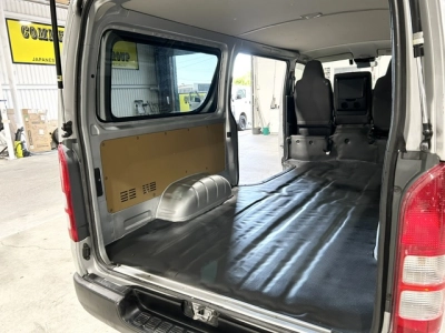 2018 Toyota Hiace =2WD= Free Heavy Duty ROOFRACK *** $1000 DISCOUNTED for FUEL
