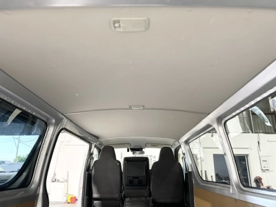 2018 Toyota Hiace =2WD= Free Heavy Duty ROOFRACK *** $1000 DISCOUNTED for FUEL