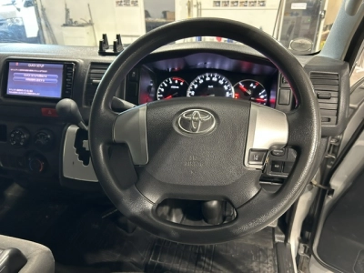 2018 Toyota Hiace =2WD= Free Heavy Duty ROOFRACK *** $1000 DISCOUNTED for FUEL