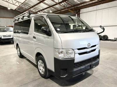 2018 Toyota Hiace =2WD= Free Heavy Duty ROOFRACK *** $1000 DISCOUNTED for FUEL