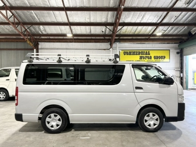 2018 Toyota Hiace =2WD= Free Heavy Duty ROOFRACK *** $1000 DISCOUNTED for FUEL