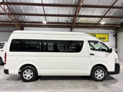 2021 Toyota Hiace 4X4 *SUPER LWB (JUMBO)* DUAL AIRBAGS / 6 SEATER