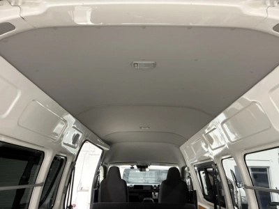 2021 Toyota Hiace 4X4 *SUPER LWB (JUMBO)* DUAL AIRBAGS / 6 SEATER