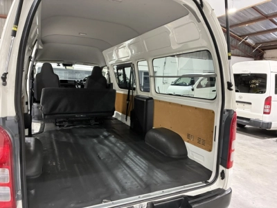 2021 Toyota Hiace 4X4 *SUPER LWB (JUMBO)* DUAL AIRBAGS / 6 SEATER