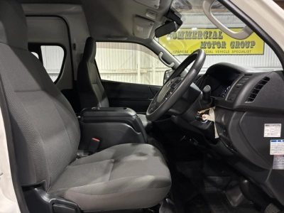 2021 Toyota Hiace 4X4 *SUPER LWB (JUMBO)* DUAL AIRBAGS / 6 SEATER