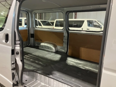 2019 TOYOTA HIACE +++ 4WD +++ DIESEL TURBO **$4000 REDUCED!!**